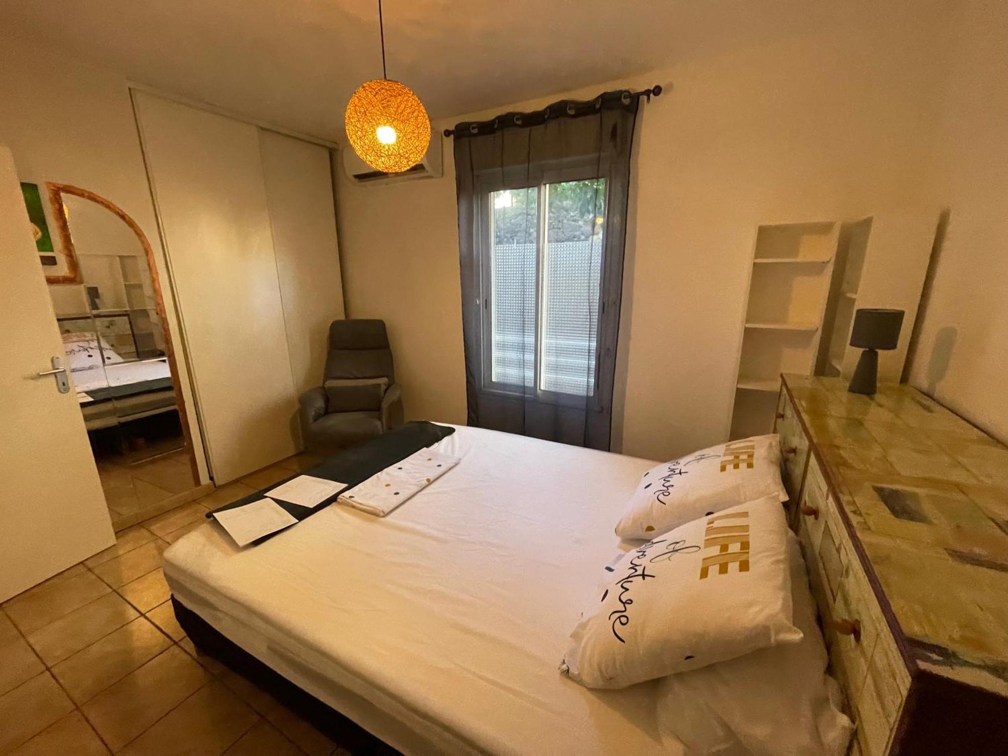 Appartement Entier Saint Pierre Centre Dans Residence De Prestige Bagian luar foto