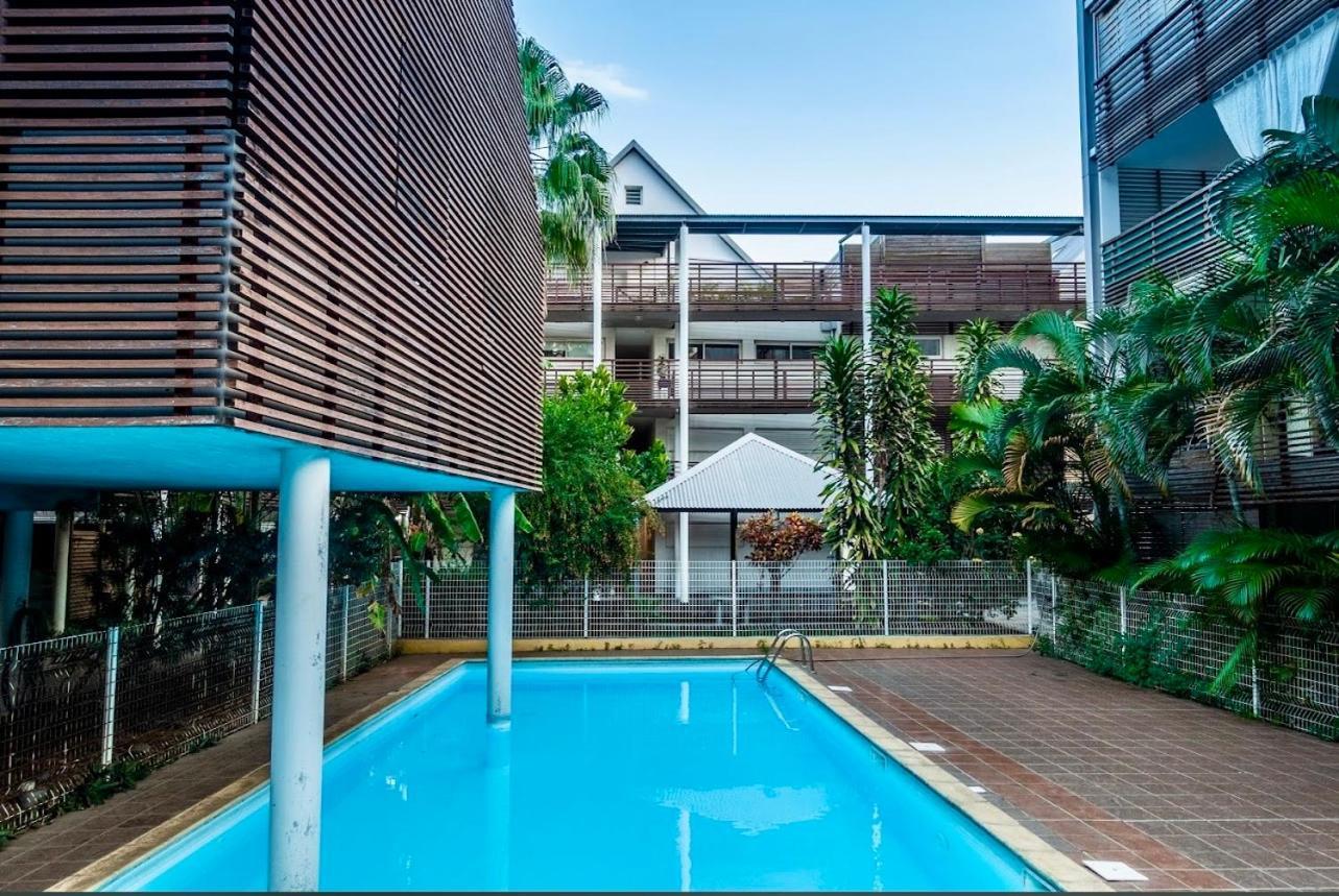 Appartement Entier Saint Pierre Centre Dans Residence De Prestige Bagian luar foto